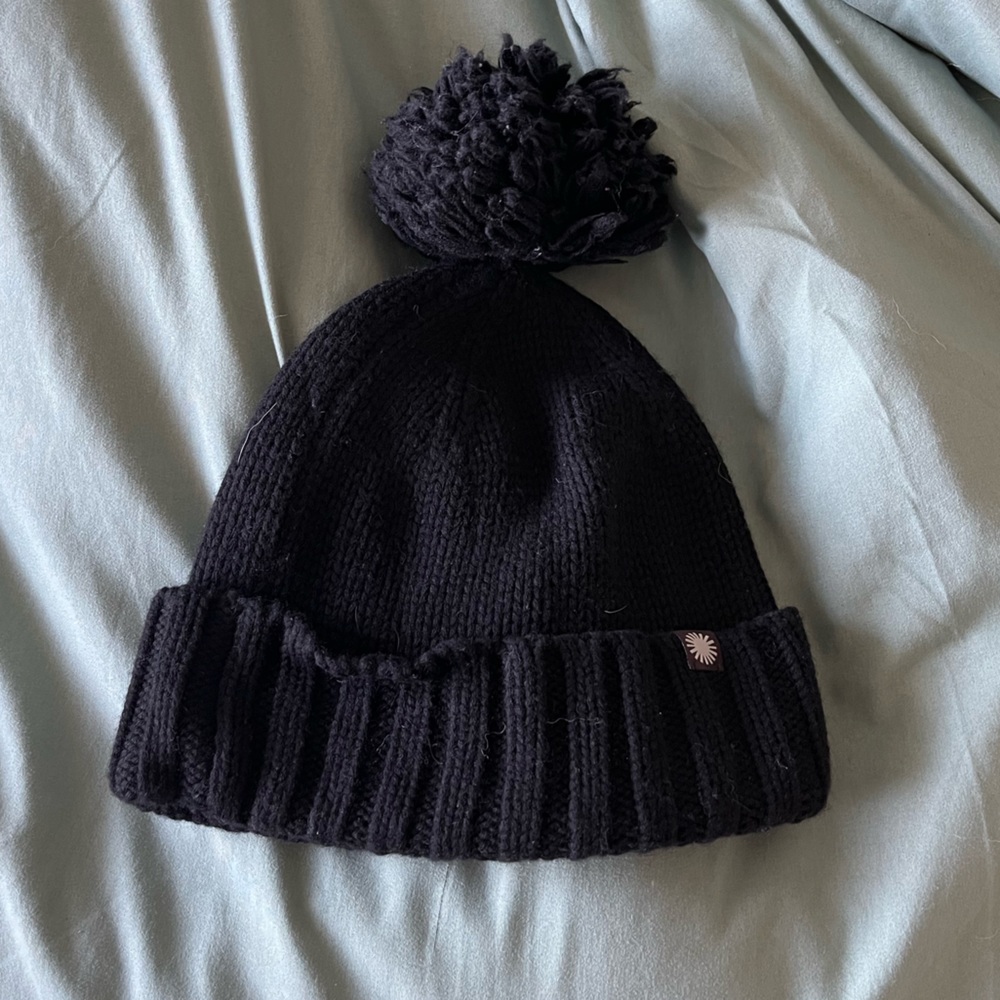 UGG black knit hat